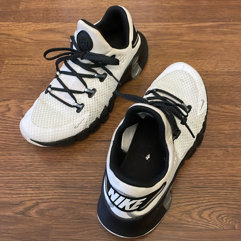 Nike Metcon 4 workout weight conditioning shoes